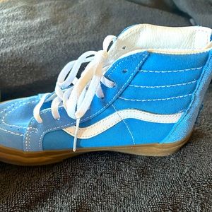 Size 2.5 youth Vans